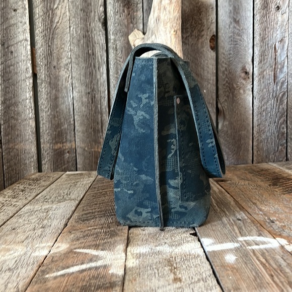 Handmade Leather Camouflage Tote Bag - Picture 4 of 12